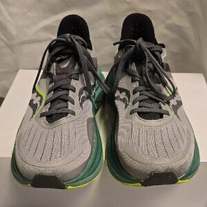 Like New Saucony Tempus Men's Gray and Green Running Shoes Size 9